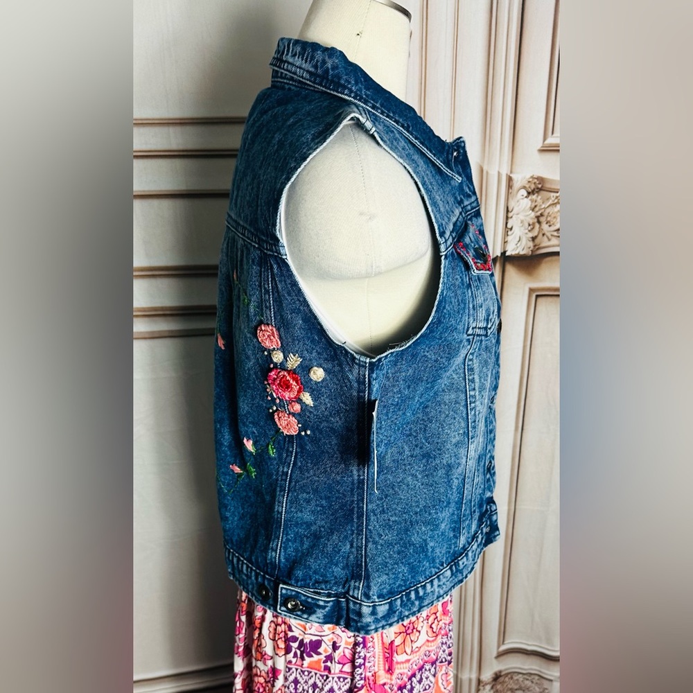 Embroidered Dark Blue Denim Vest with Pink Floral Heart - Picture 2 of 11